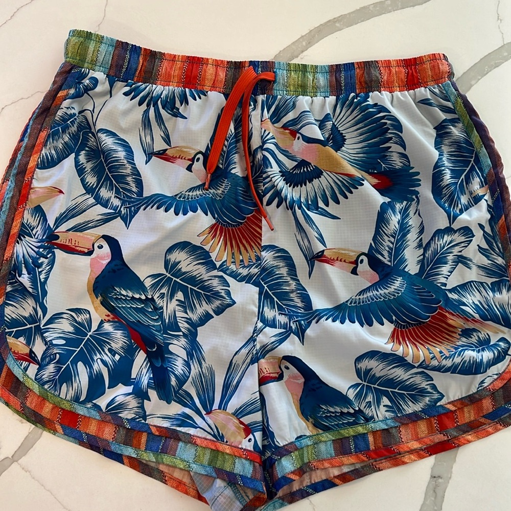 FARM Rio Flying Toucan Shorts XL